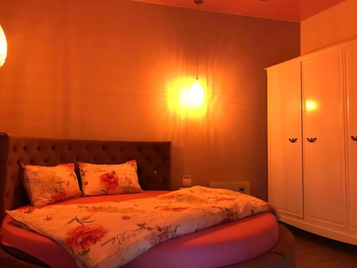 Appartement Sweet Pink By Miro Sinaia